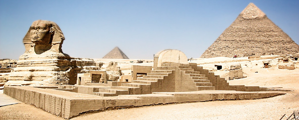 La historia del Antiguo Egipto trasciende las fronteras del ámbito académico puesto que la gran mayoría de las personas conoce algo de este lugar, como las pirámides, la Esfinge o la máscara de oro de Tutankamón. Créditos: Pixabay