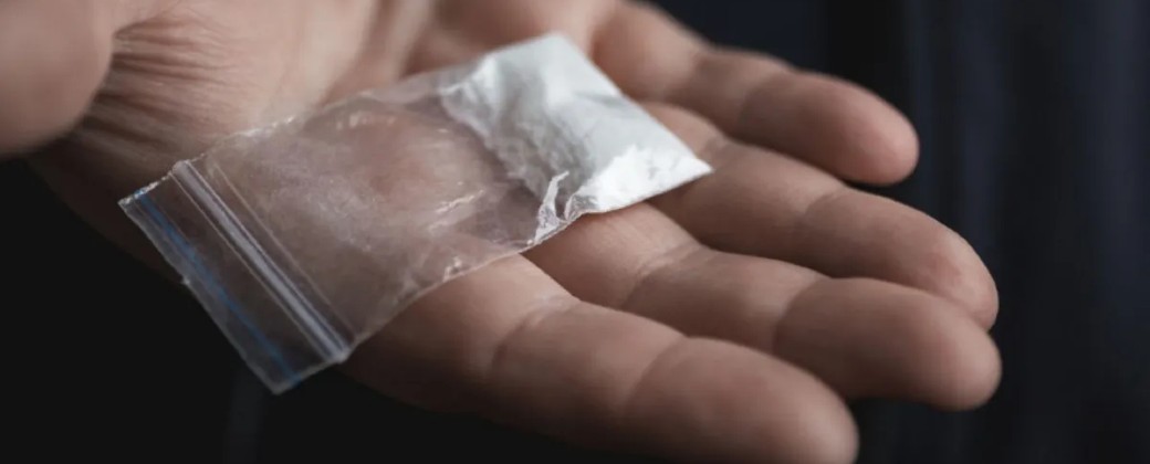 La cocaína había sido adulterada con una sustancia denominada carfentanilo. Créditos: Ámbito.