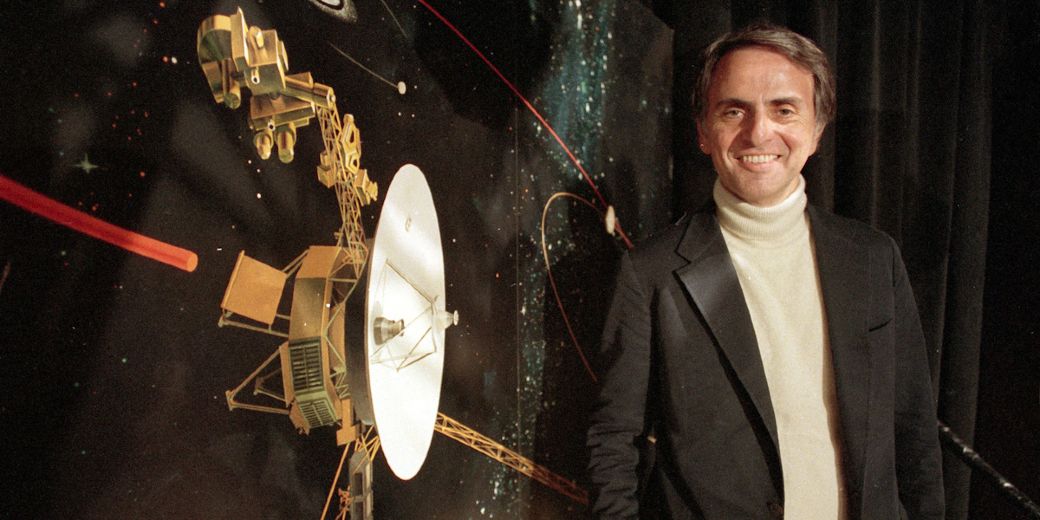 Carl Edward Sagan nació el 9 de noviembre de 1934 en Nueva York y falleció el 20 de diciembre de 1996 en Seattle. Créditos: AP.