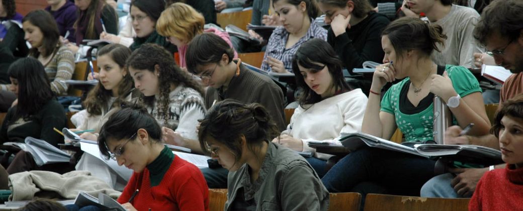 Bajada de línea: ¿Es posible el adoctrinamiento en las universidades?