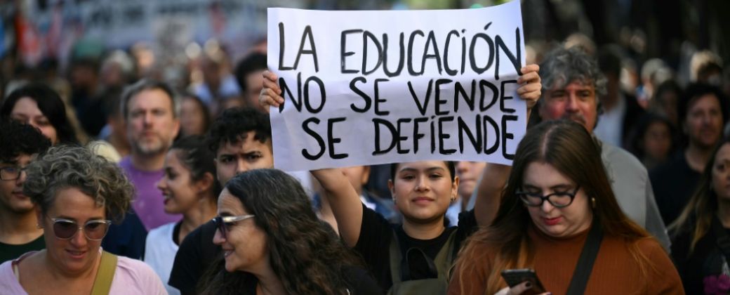 Se espera el acatamiento del 97 por ciento de la comunidad universitaria para esta marcha. Créditos: SwissInfo.