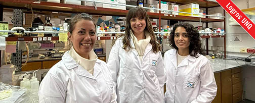 Jimena Prieto, Carolina Martinez y Ayelen Sosa fueron quienes desarrollaron el innovador vendaje. Créditos: Agencia de Noticias de la UNQ.