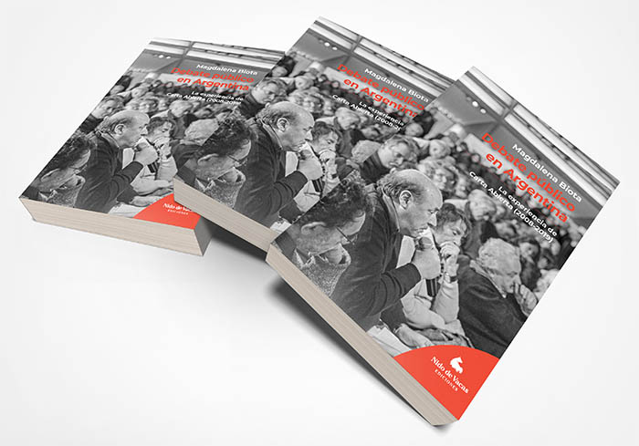 Ejemplares de “Debate público en Argentina”. La experiencia de Carta Abierta (2008-2019), de Magdalena Biota.