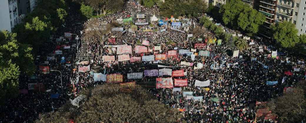 Imagen panorámica de la última Marcha Federal. Créditos: @vyp.drone.