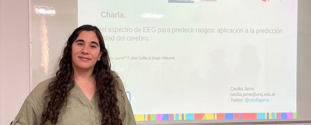 La investigadora Cecilia Jarne del Departamento de Ciencia y Tecnología de la Universidad Nacional de Quilmes (UNQ). Créditos: Twitter.