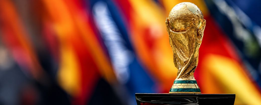 Entre la decepción y la viralización, los sesgos cognitivos hacen que los rumores parezcan creíbles tras un evento deportivo de alto impacto. Crédito: FIFA.
