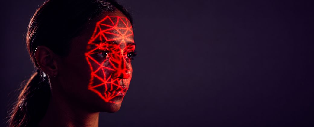 Un sistema de inteligencia artificial analiza características del rostro para identificar patrones asociados con la supervivencia de pacientes con cáncer. La tecnología todavía se encuentra en fase experimental. Crédito: Pexels.